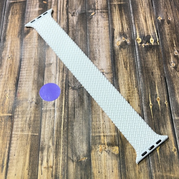 5for$10 White Zigzag Textured Silicone 38mm/40mm/41mm Apple Watchband NWT - Picture 4 of 4